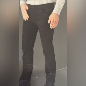 M Straight Fit Denali Pant - Black